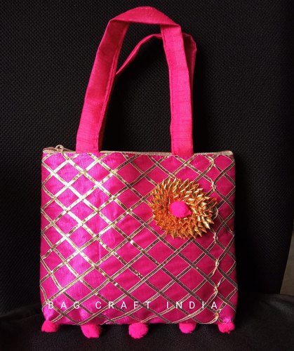 Brand new, smart ladies handbags in perfect condition - Women - 1677878140